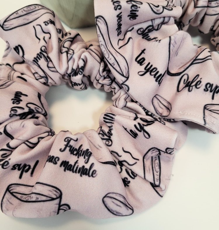 Chouchou non censuré café matinal