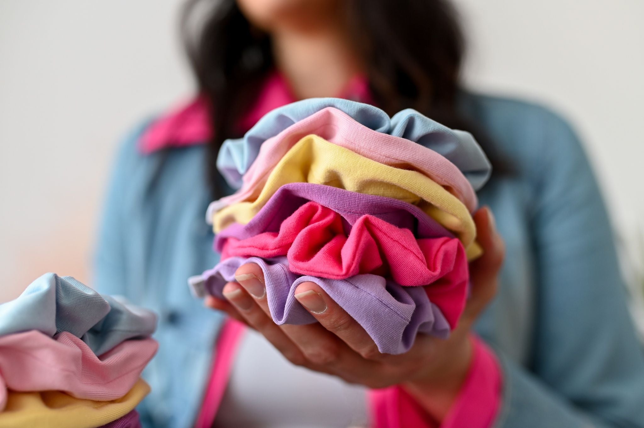 Chouchou uni arc-en-ciel